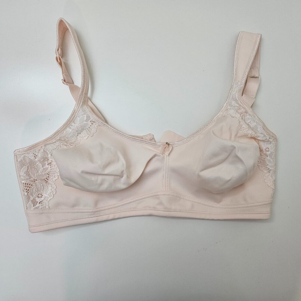 194. Wonderbra "Plus". NWT